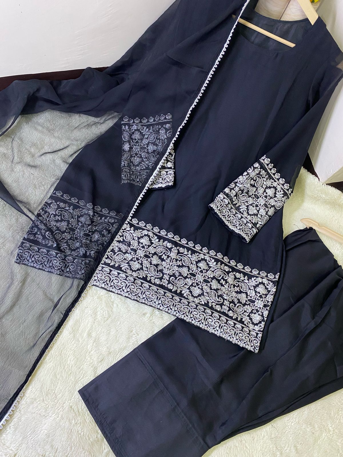 Chiffon Farshi Shalwar