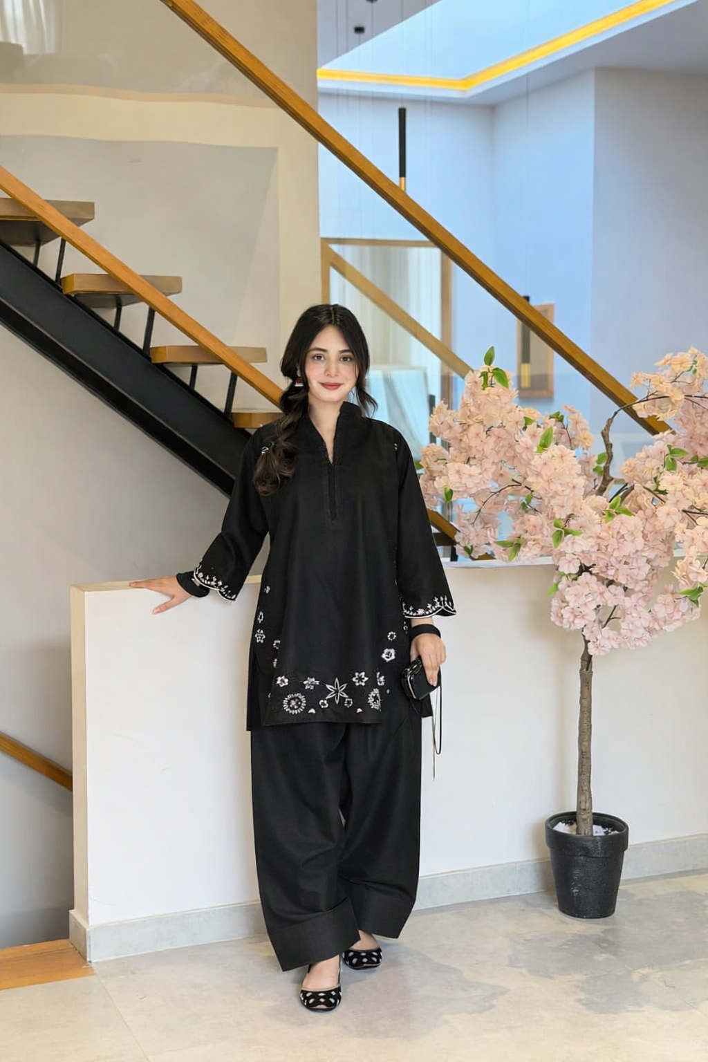 Rooh-e-Noor Embroidered 2-Piece