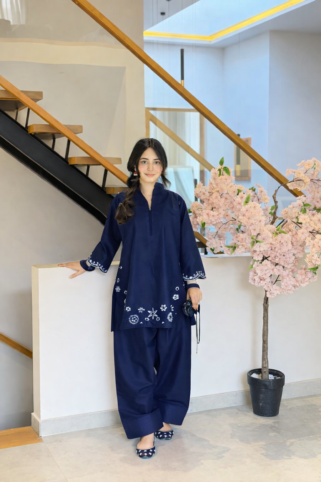 Rooh-e-Noor Embroidered 2-Piece