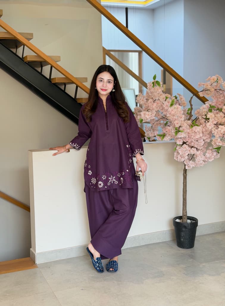 Rooh-e-Noor Embroidered 2-Piece