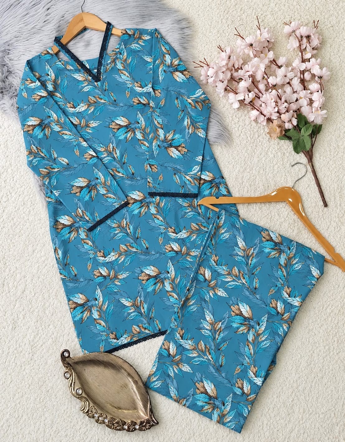 Lawn Farshi Shalwar Set