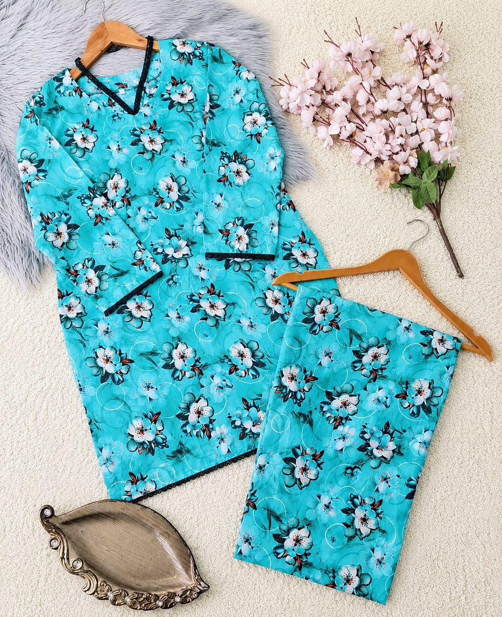 Lawn Farshi Shalwar Set