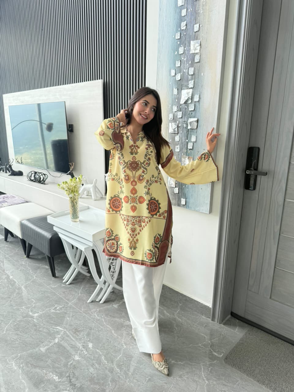 Zarmina Digital Short 2 Piece