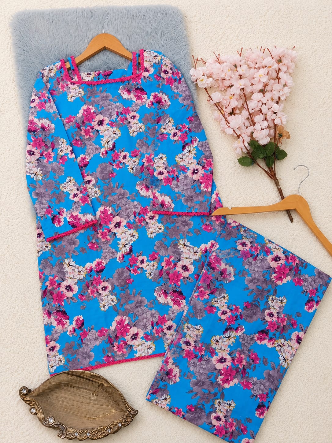 Lawn Farshi Shalwar Set
